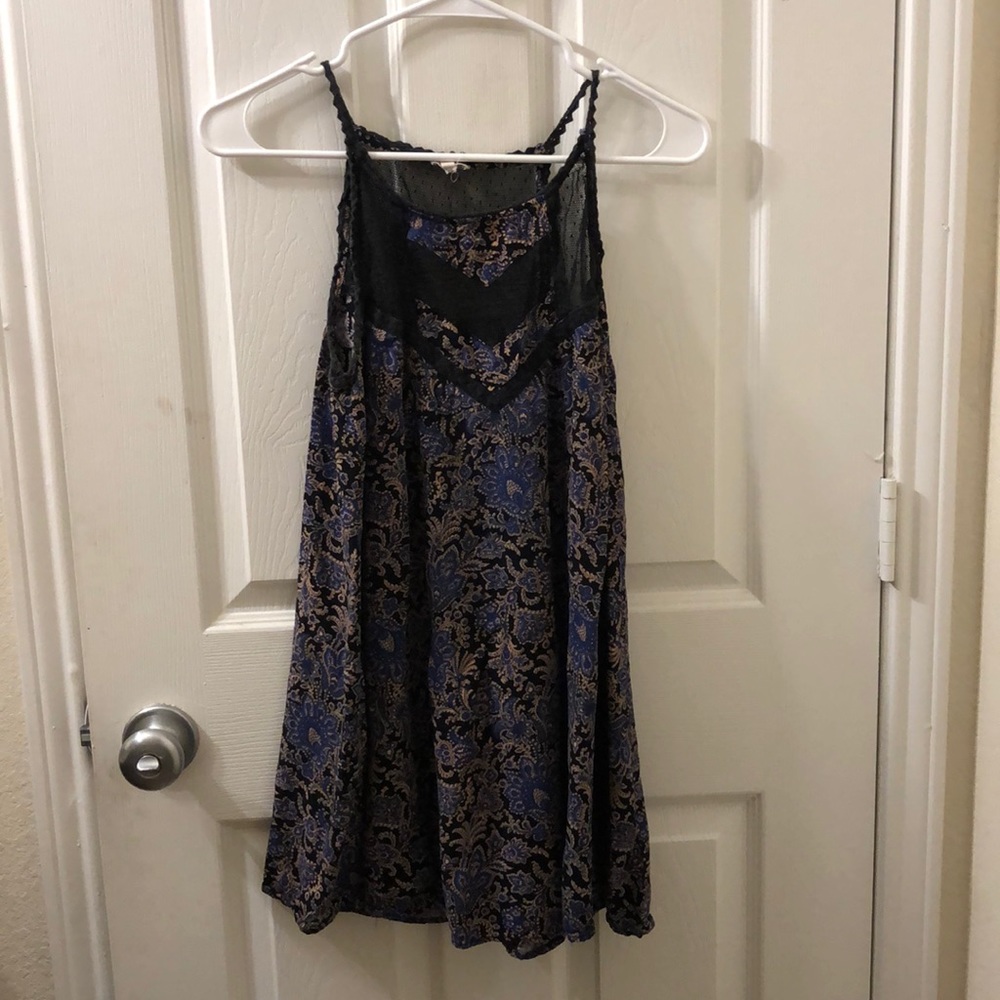 Patterned halter lace dress